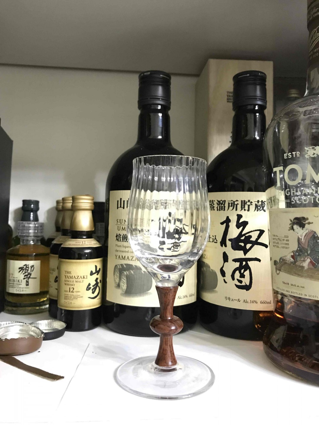 品的是艺术，菊池武夫‘改，期待很久的原木杯梗改造工程终于完成。收到成品时真的又惊又喜。漫长等待是值得的。喝威的感觉都提升了。是精品也是艺术品。