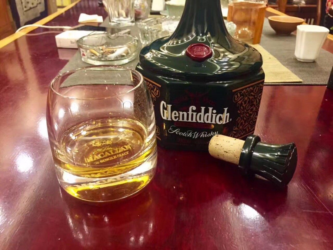 如果我们的语言是威士忌