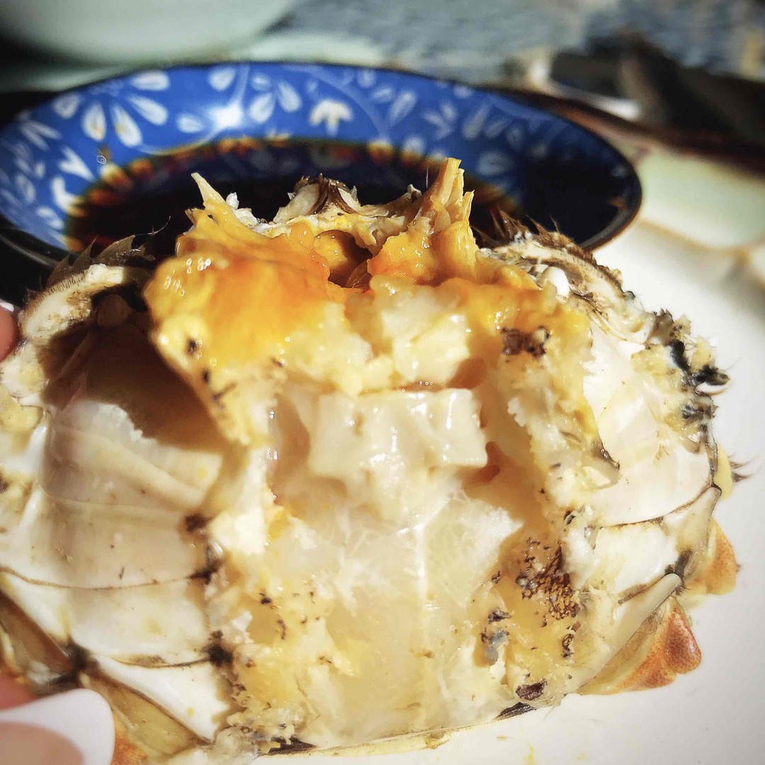 有酒相伴的大闸蟹才是完美的～