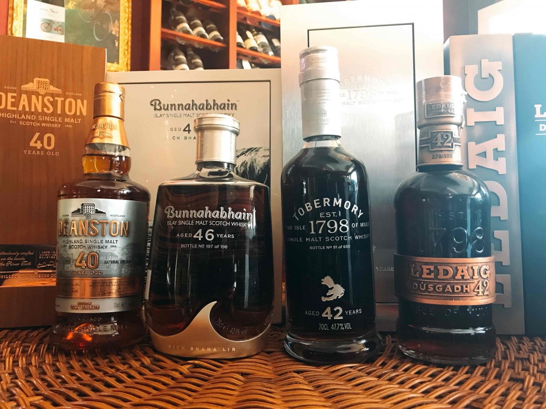 哥哥弟弟堂哥堂弟一起来聚会