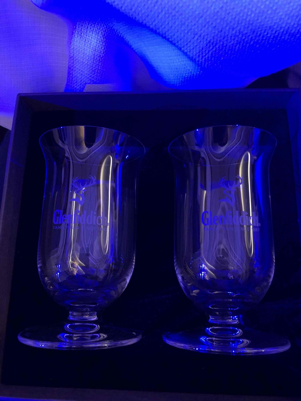 现场送的两个礼物，刚好满足我的需求。