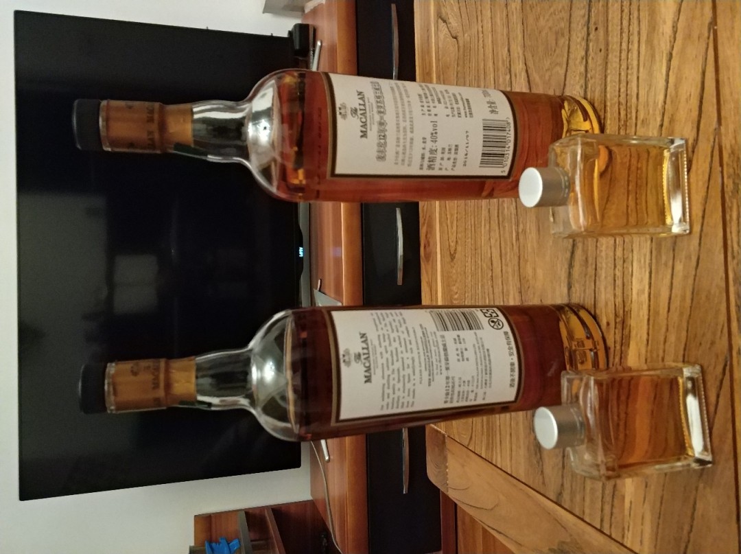 今晚对比深浅色麦卡伦12