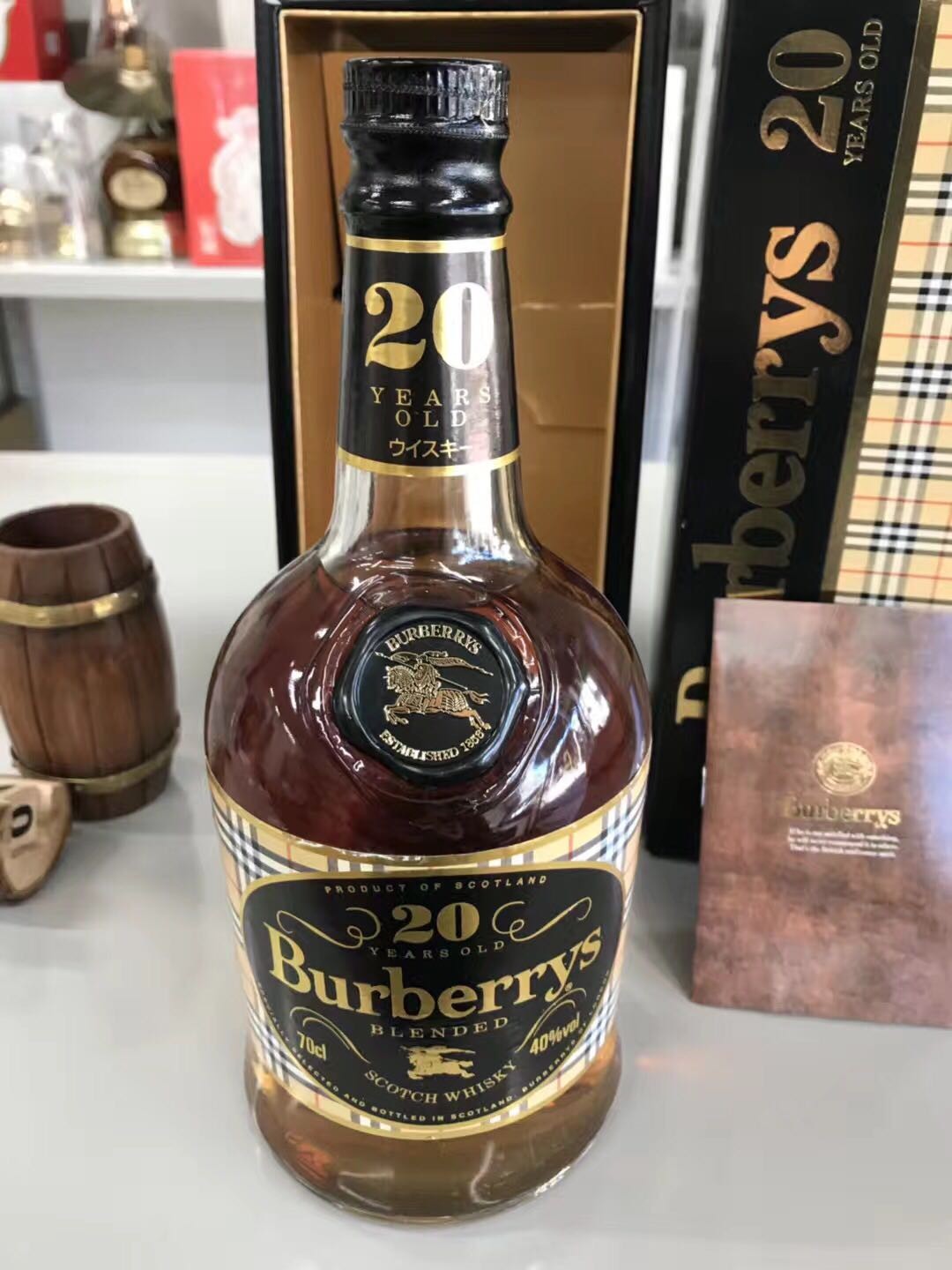 酒商在卖，巴宝莉威士忌