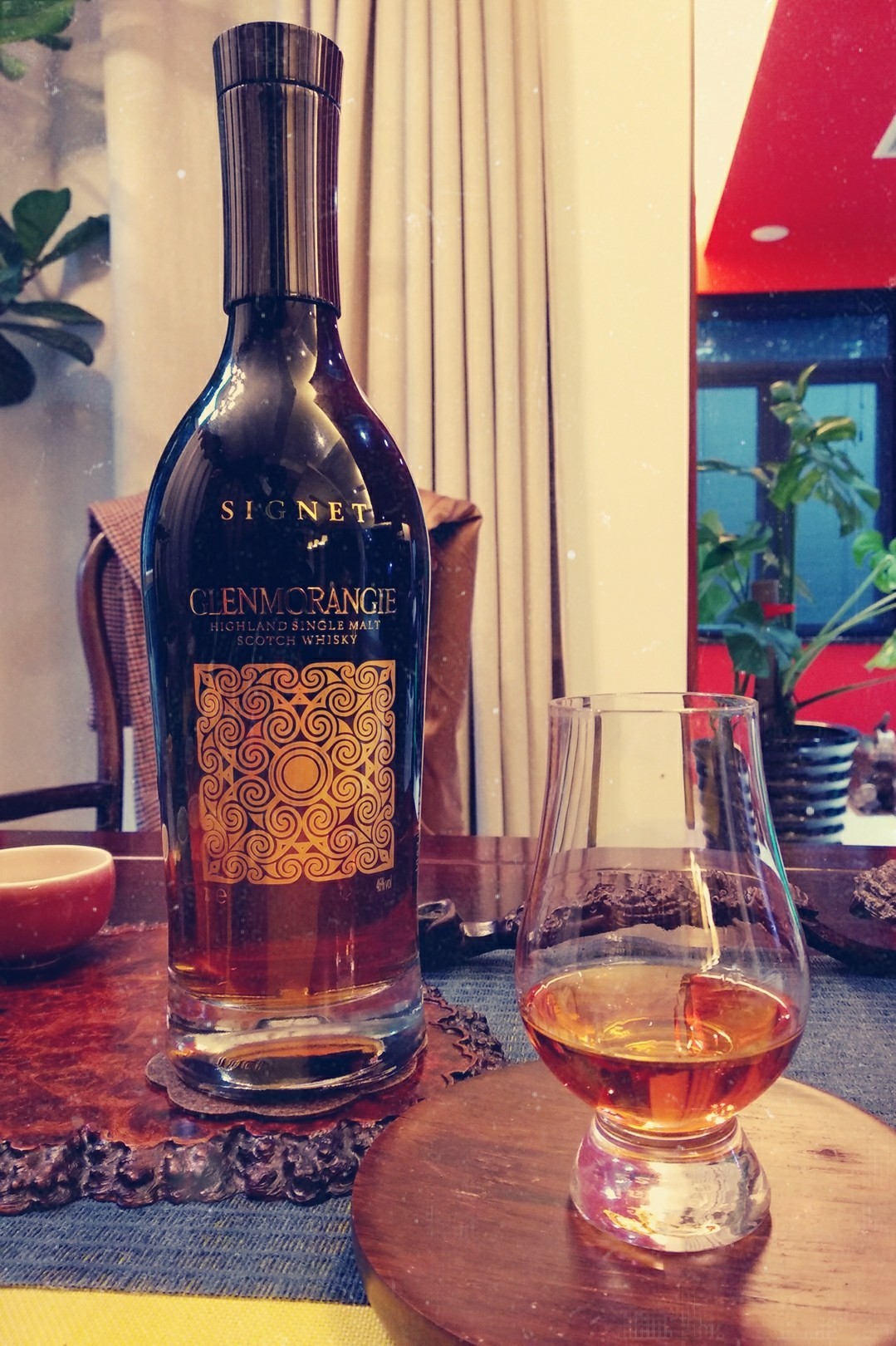 长颈蒸馏 专属麦田 优质水源 高档包装