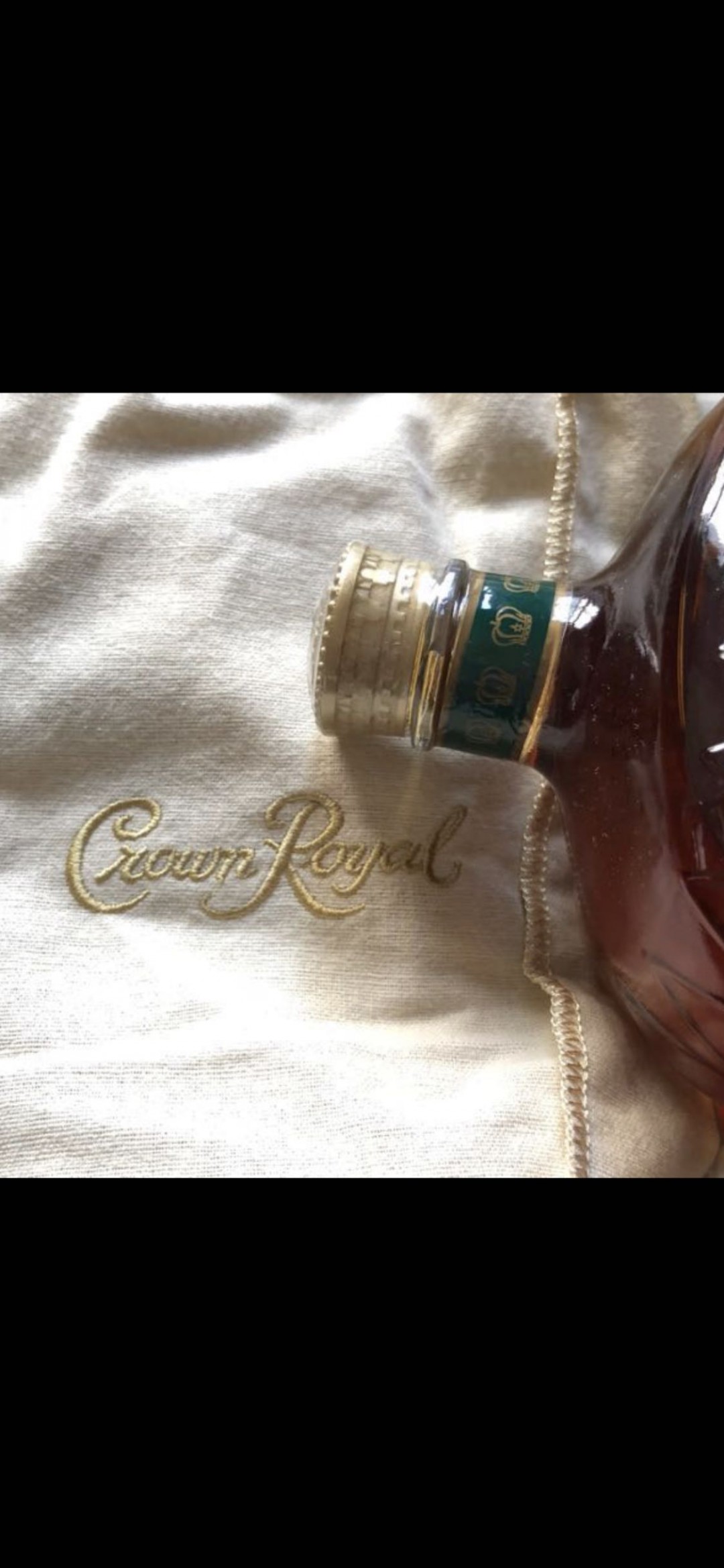 經過看到這酒就懷念了那香氣😍 就買下來預備過節普飲了，真價廉物美😍👍👍👍先放在一角