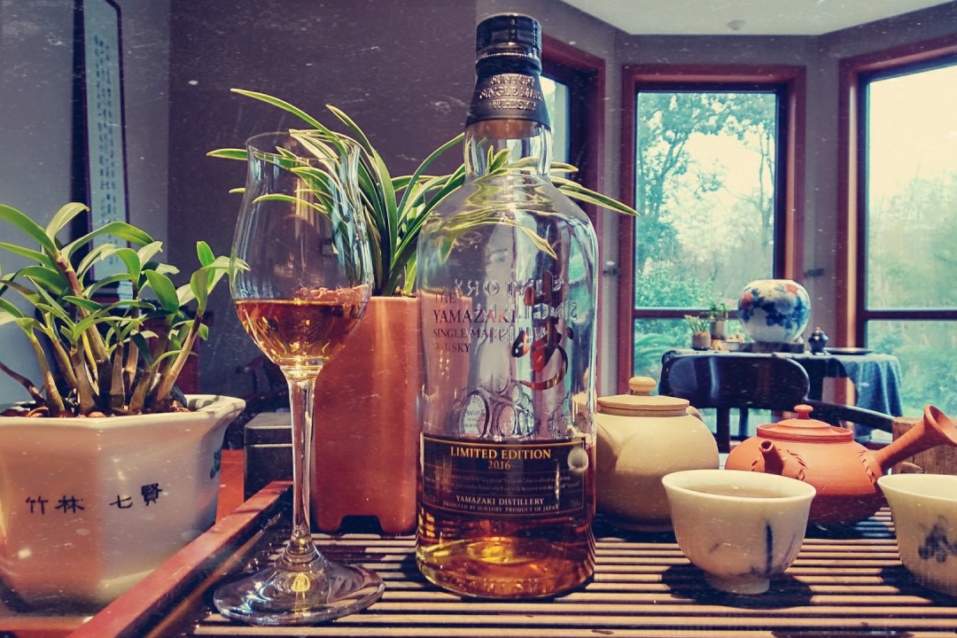 敬已逝的時光 願威友日日飲好酒