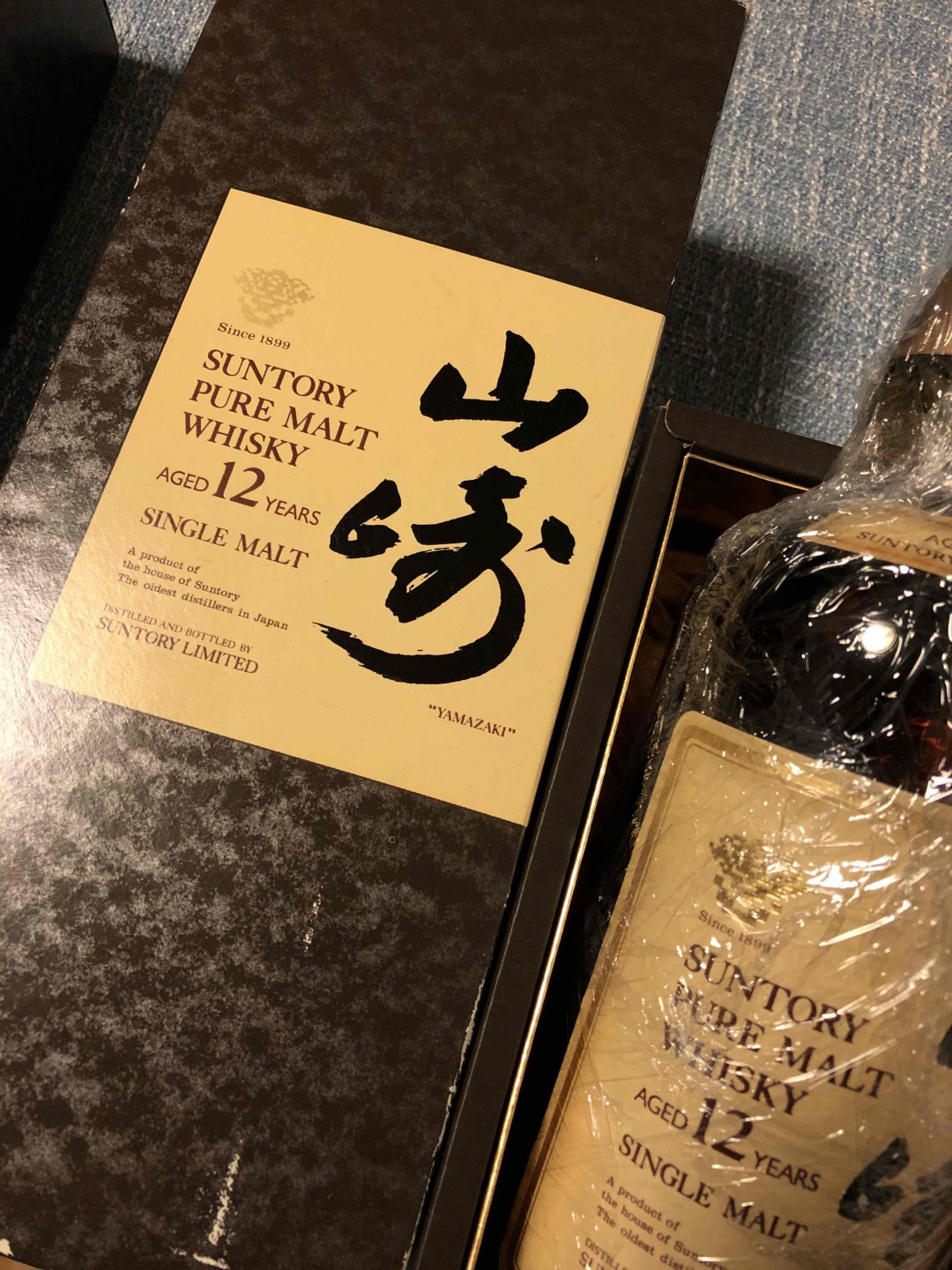 山崎的酒标