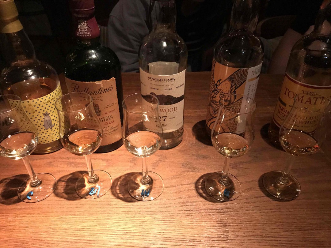 打个卡，掉威士忌坑，就是几个月前在兰桂坊楼上吧试酒