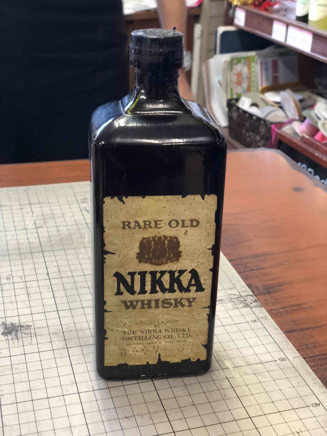 遇到一瓶非卖品的原始NIKKA