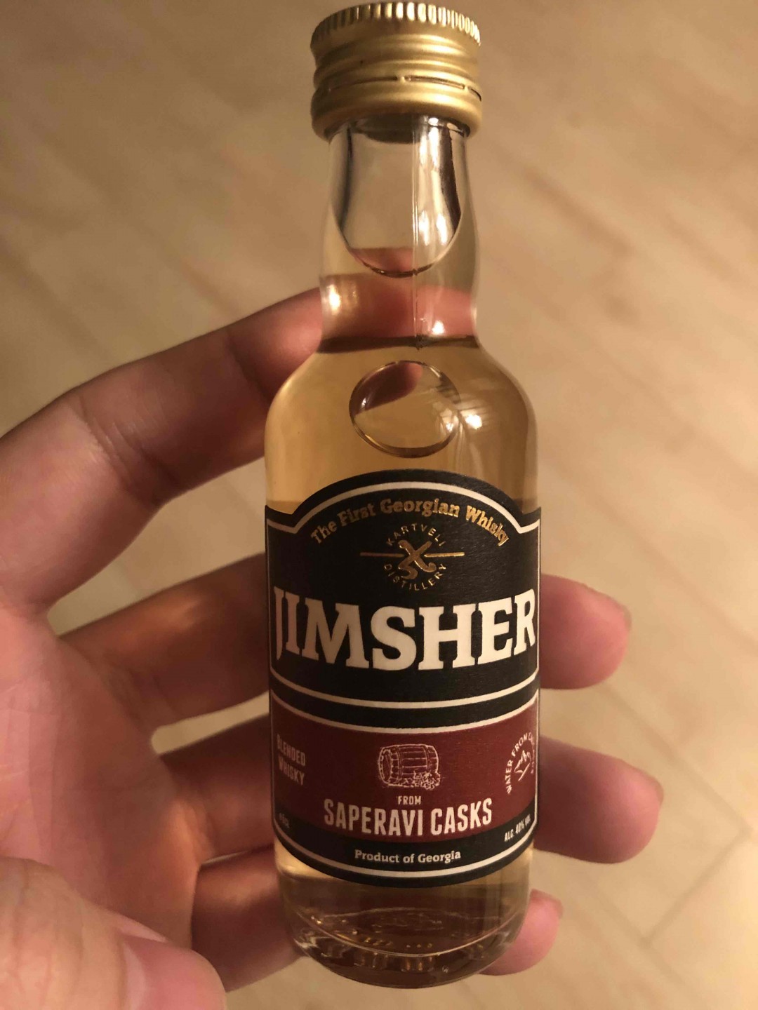 最有意思的还是格鲁吉亚威士忌Jimsher ，桶是格鲁吉亚独有的Saperavi Cask。