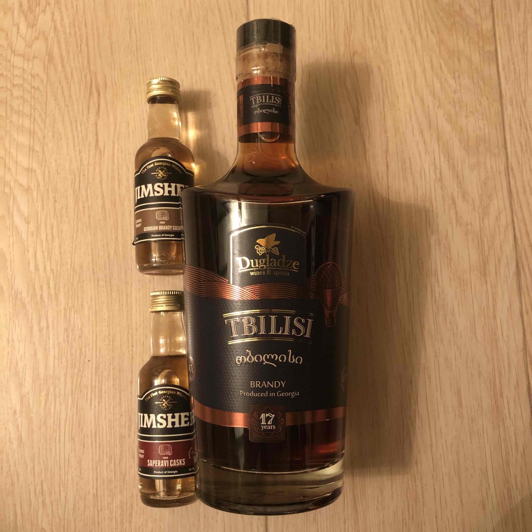 最有意思的还是格鲁吉亚威士忌Jimsher ，桶是格鲁吉亚独有的Saperavi Cask。