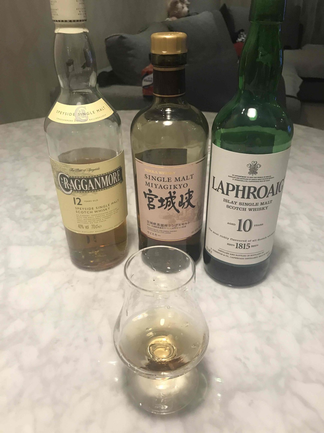 连开三瓶，哎还是日威厚重有层次，拉夫也很带劲，rag典型的斯贝塞风格没太多特点。