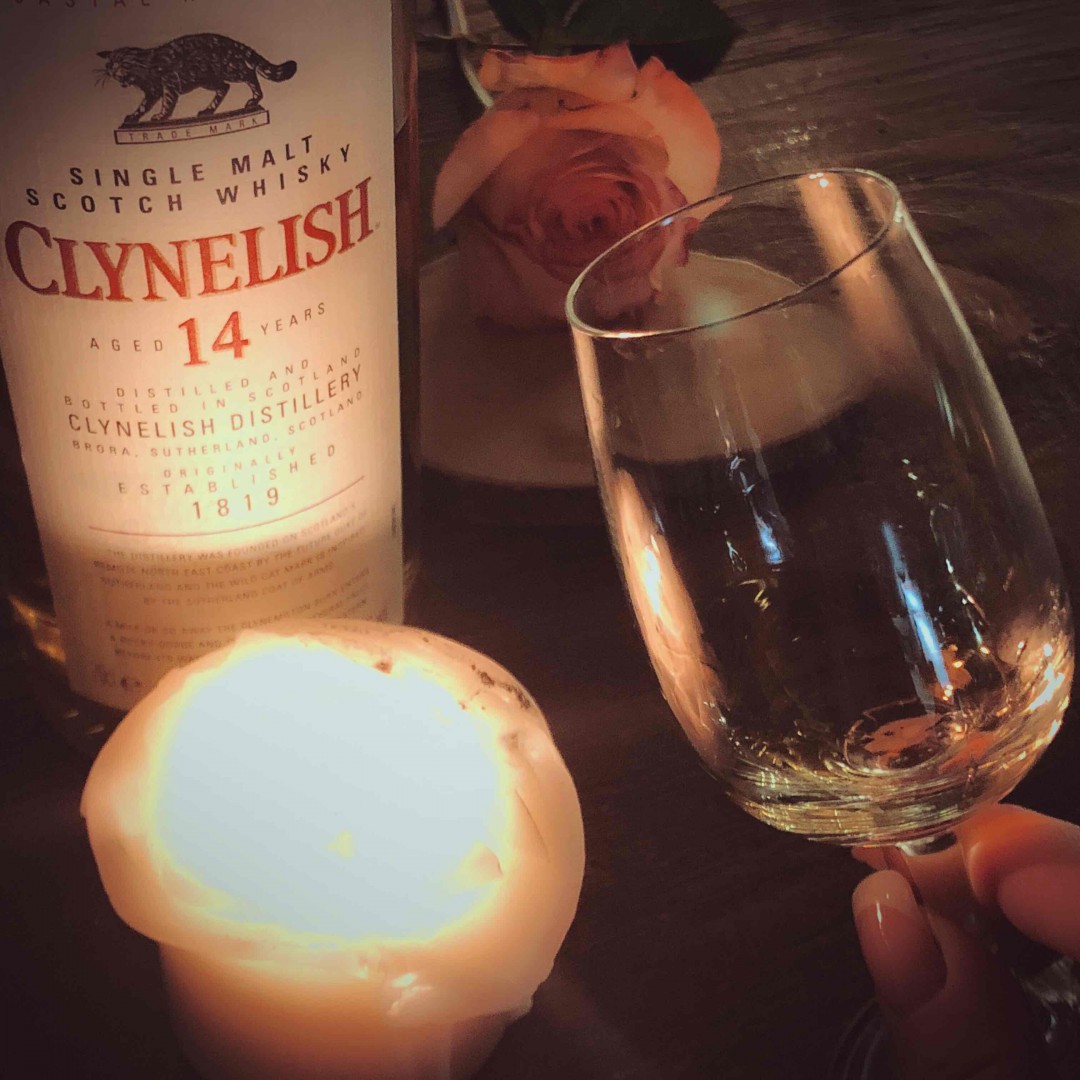 顺手拿来，想喝的威士忌🥃