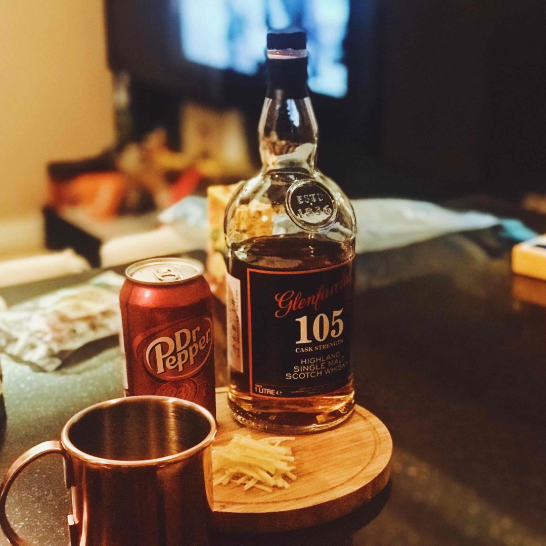 感冒咳嗽，生姜可乐煮开，加一点威士忌，效果更好哟。个人还是喜欢Dr Pepper胡椒博士代替可乐。