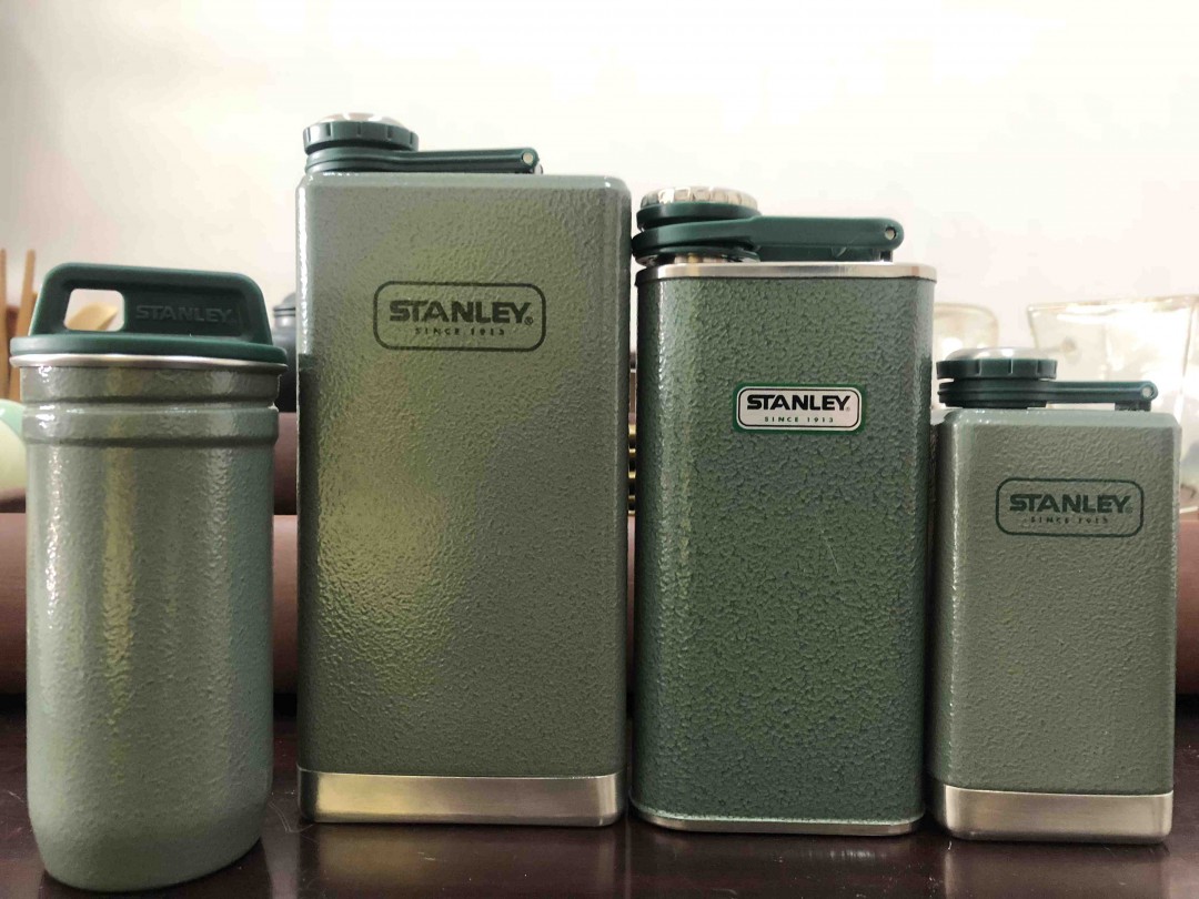 今天开酒开的爽，一下开了三瓶，新买的酒壶不错。三种大小配杯子套装。可以带出去浪了。哈哈<img src='https://sdata.whiskyworm.com/xcxpics/emoji_83.png' class='emoji' /><img src='https://sdata.whiskyworm.com/xcxpics/emoji_83.png' class='emoji' /><img src='https://sdata.whiskyworm.com/xcxpics/emoji_83.png' class='emoji' />喜欢的兄弟自己淘宝搜。