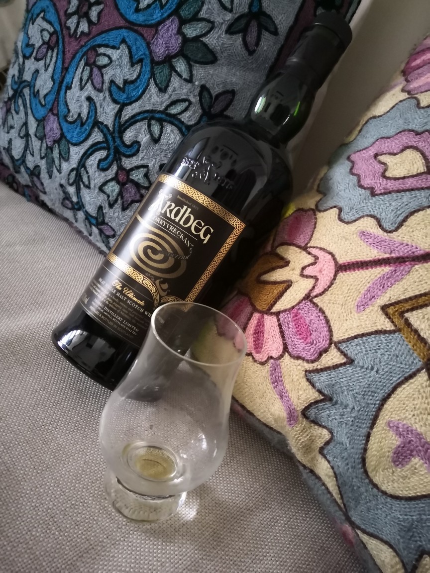 心情不好，来一杯解闷，来一颗药解酒