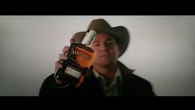 今晚再看一下Kingsman