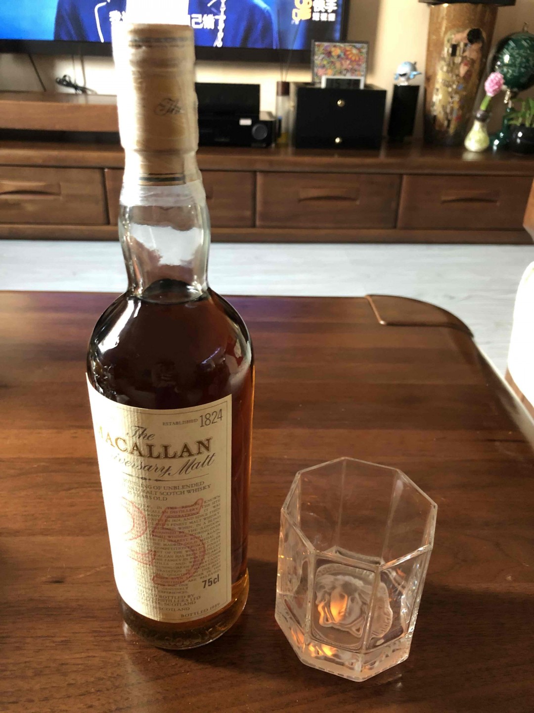 开开.......开玩笑<img src='https://sdata.whiskyworm.com/xcxpics/emoji_13.png' class='emoji' />