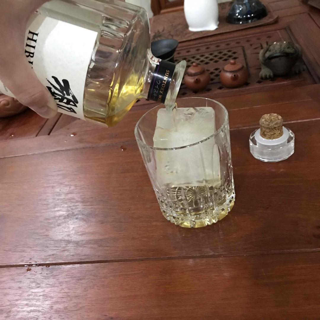 下一瓶12年，一层一层向上爬