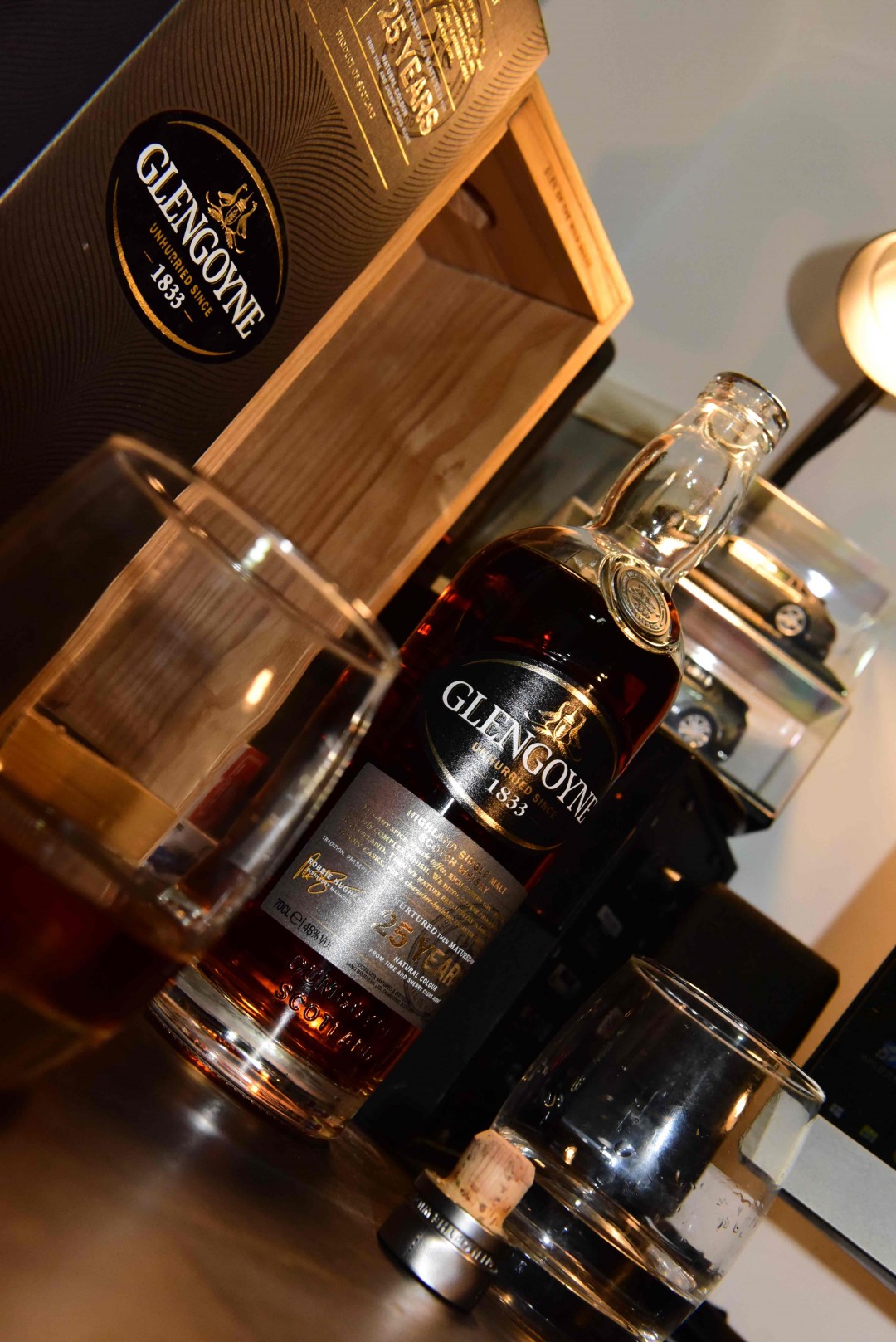 网红<img src='https://sdata.whiskyworm.com/xcxpics/emoji_52.png' class='emoji' />