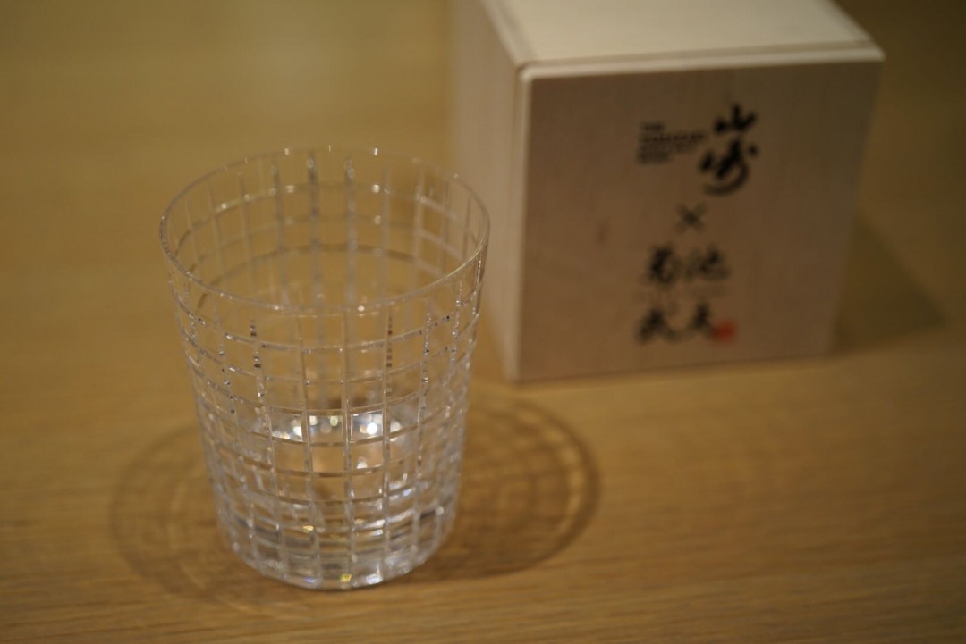 这个倒上酒更美