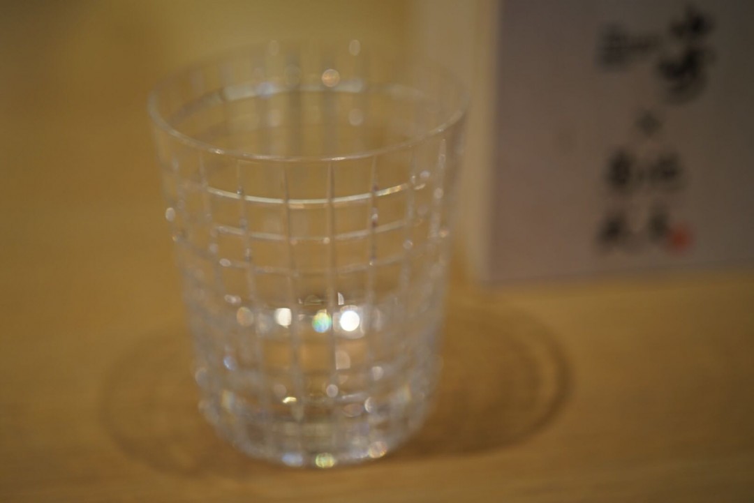 这个倒上酒更美