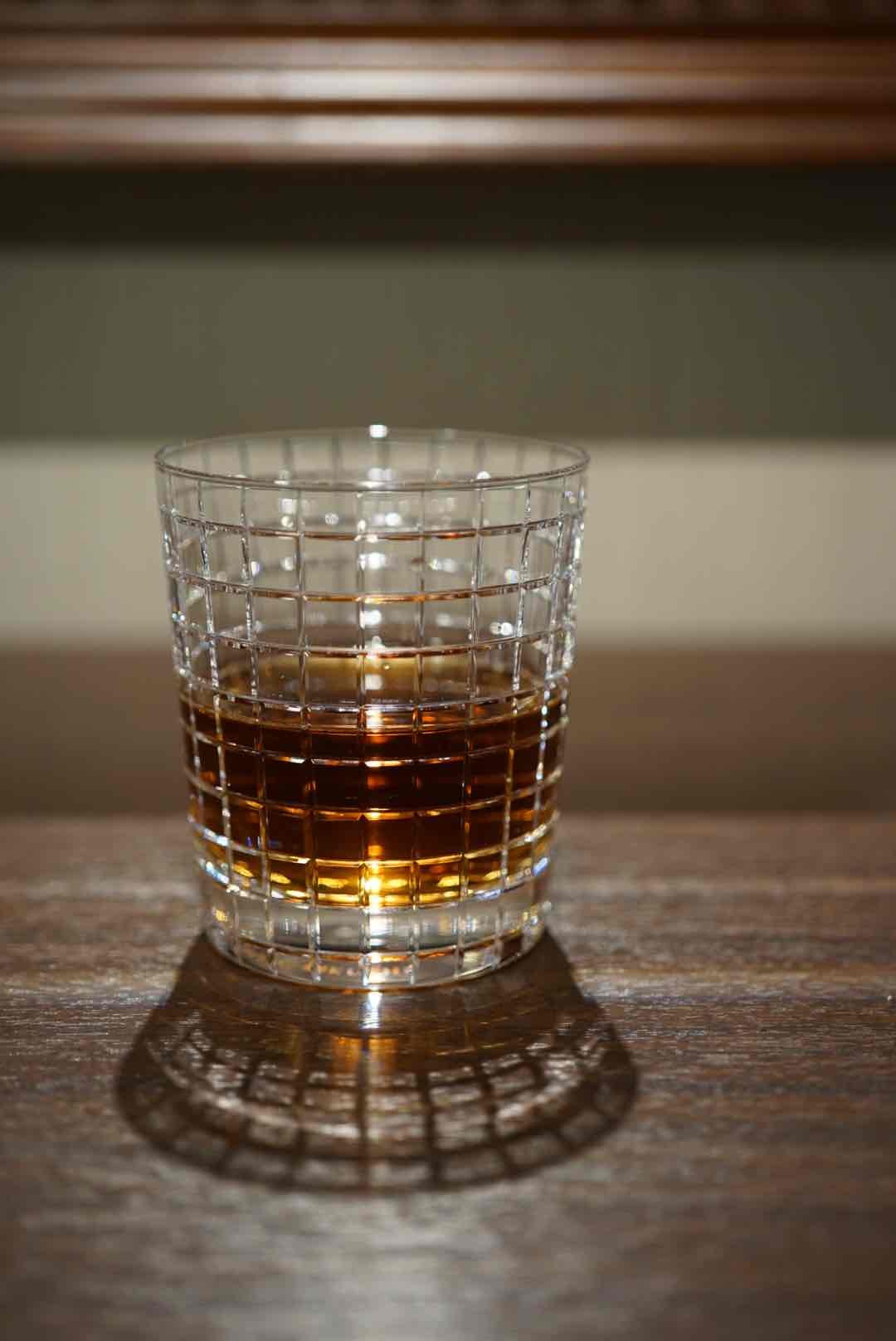 好酒配好杯<img src='https://sdata.whiskyworm.com/xcxpics/emoji_22.png' class='emoji' />