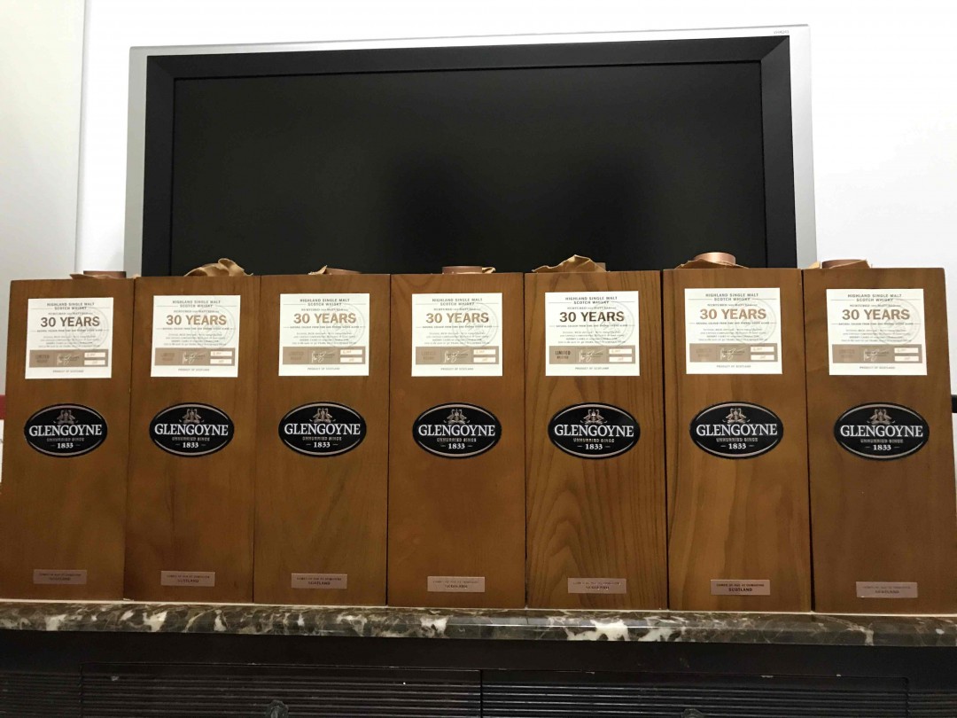 哥尼30的质感真的没话说，性价比也非高，对于同样是黄金大麦的M牌来说，哥尼30真的很值得拥有。 酒厂对于30年的包装设计很给力， 酒精度46.8也有诚意。 拿到手后才知感受。分享给各位