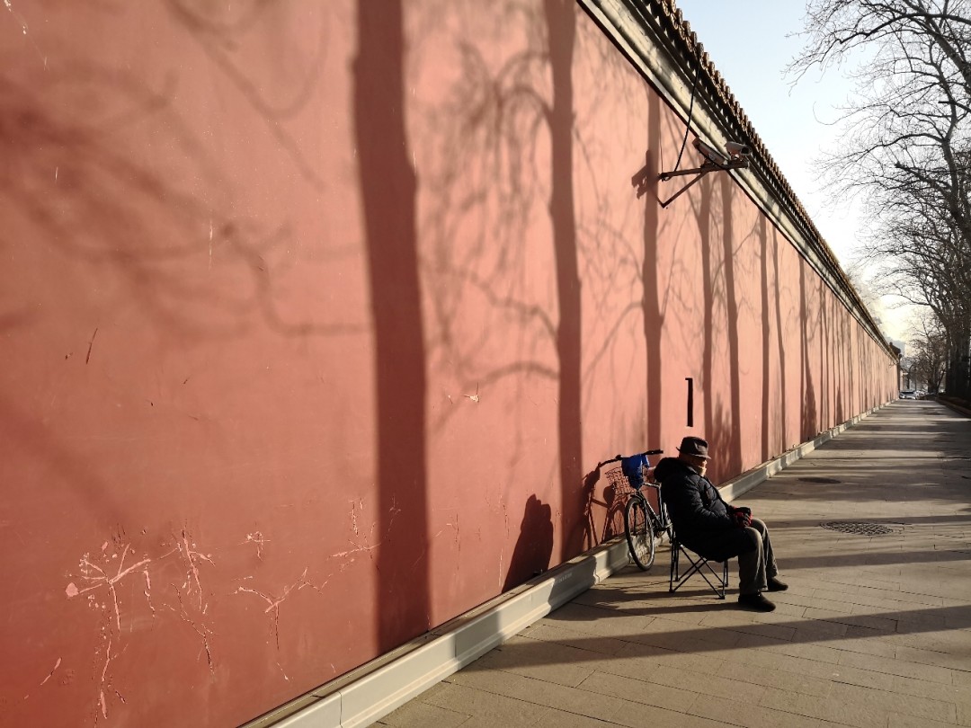 北京的冬天，去喝了杯啤酒。