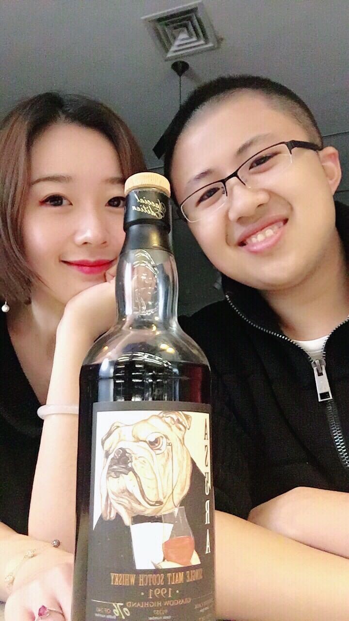 你们的Glengoyne 26 year old Single Cask 都收到了嘛<img src='https://sdata.whiskyworm.com/xcxpics/emoji_52.png' class='emoji' />