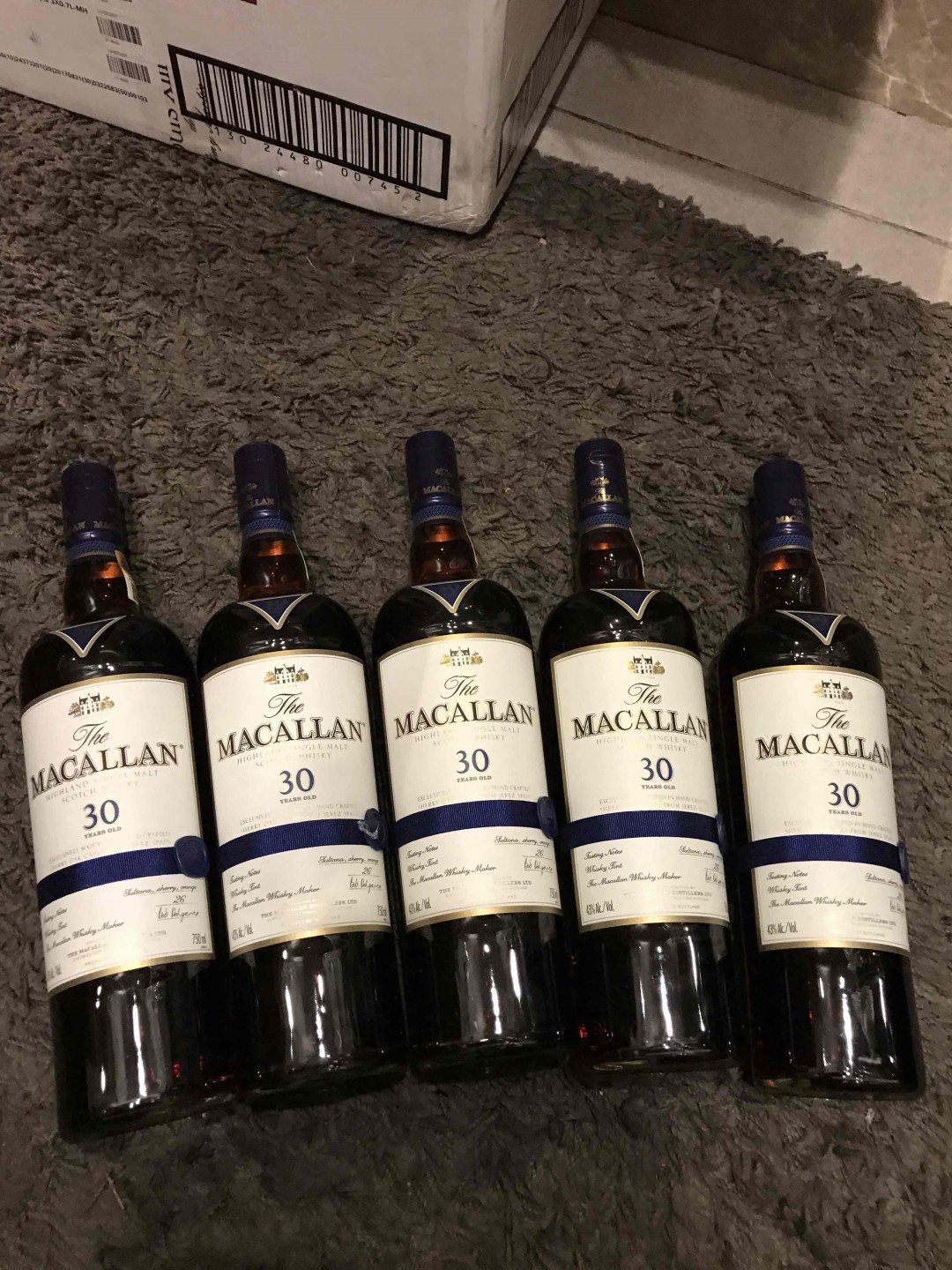 估计以后很难看到这样的队伍，拍张留念<img src='https://sdata.whiskyworm.com/xcxpics/emoji_7.png' class='emoji' />