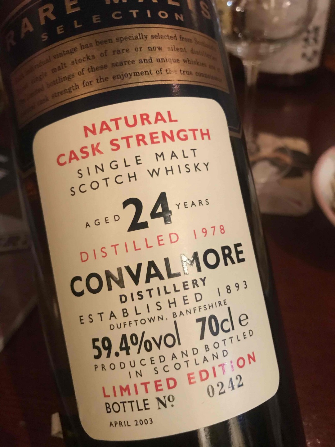 把青春献给小酒杯