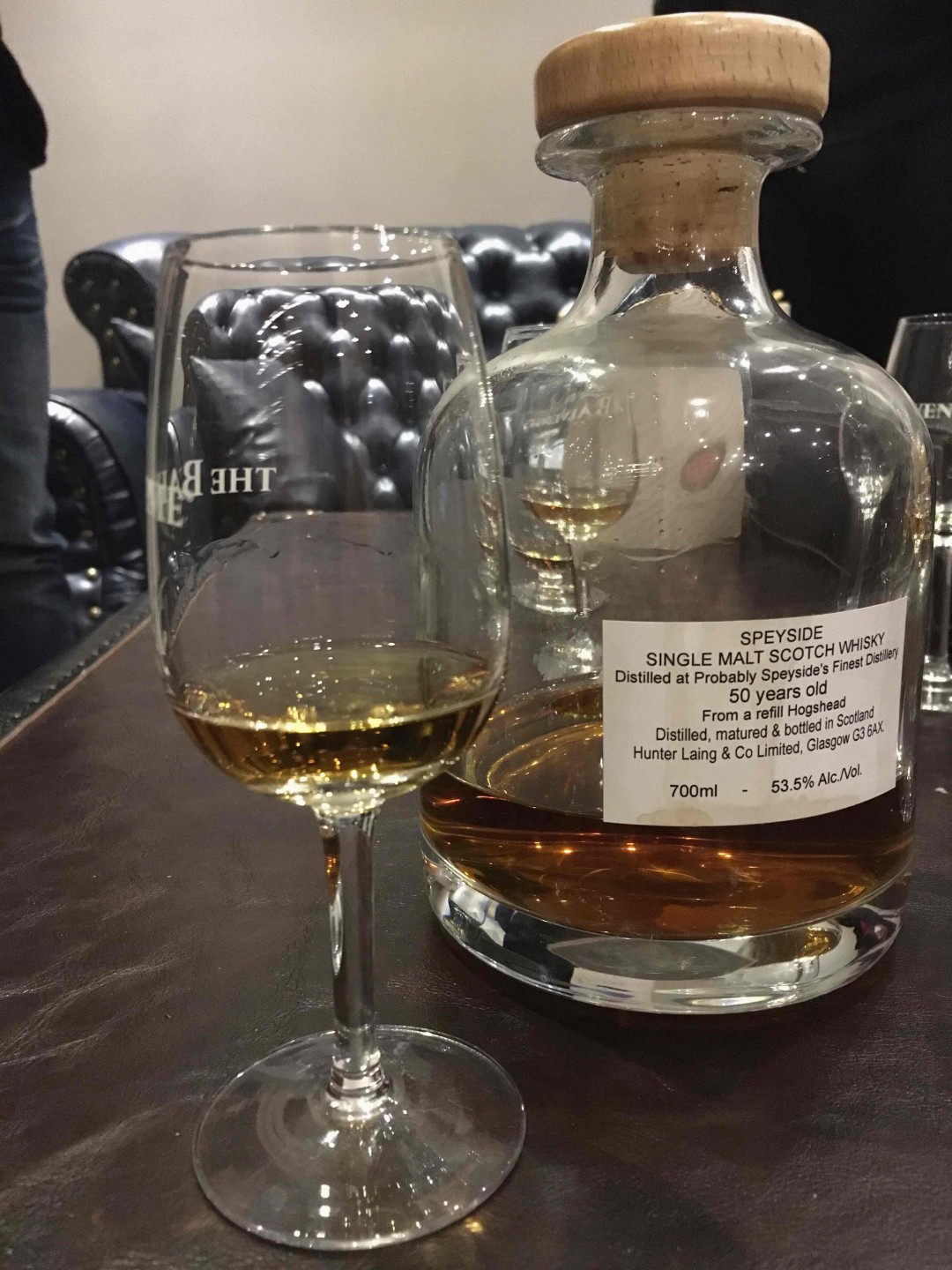 大家好，我是威士忌菜菜鸟，这是我的第一个帖子<img src='https://sdata.whiskyworm.com/xcxpics/emoji_21.png' class='emoji' />，请多指教！今天喝了50年老酒，已经被迷倒了<img src='https://sdata.whiskyworm.com/xcxpics/emoji_13.png' class='emoji' />