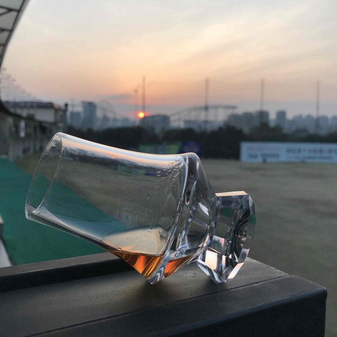 刚入手的，来几张裸照<img src='https://sdata.whiskyworm.com/xcxpics/emoji_3.png' class='emoji' />