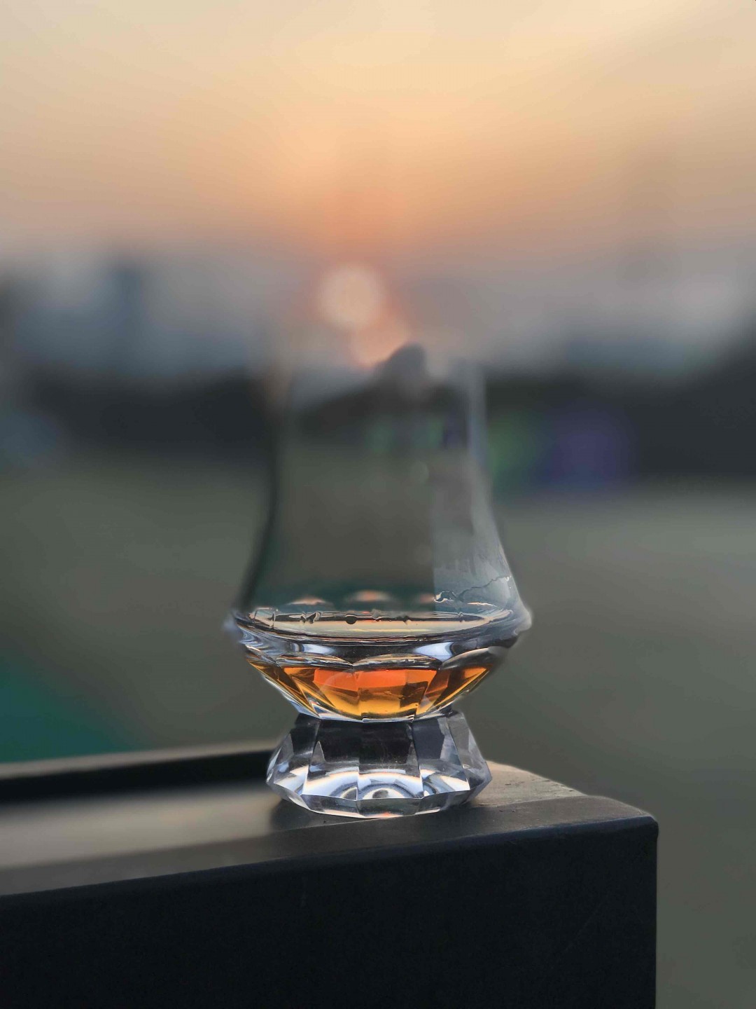 刚入手的，来几张裸照<img src='https://sdata.whiskyworm.com/xcxpics/emoji_3.png' class='emoji' />