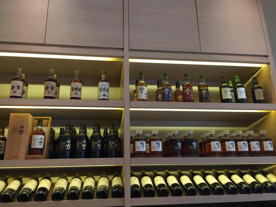 深圳左巷右巷威士忌酒庄祝大家新年快乐🎉