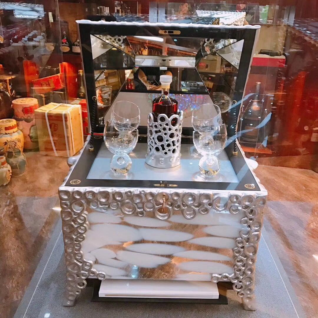 纳海老酒收藏馆祝大家新年快乐，阖家欢乐