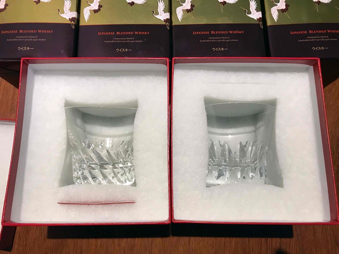 有酒有杯！新年好！