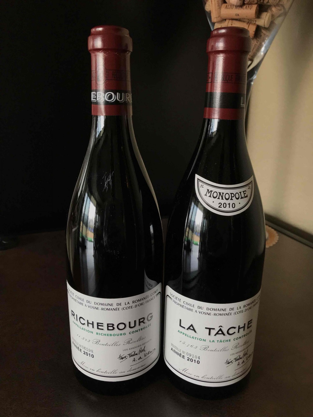 年夜饭，发图装个B<img src='https://sdata.whiskyworm.com/xcxpics/emoji_7.png' class='emoji' />