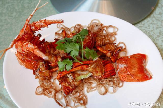 祝大家新年快乐🍾️🎉🎊🎈