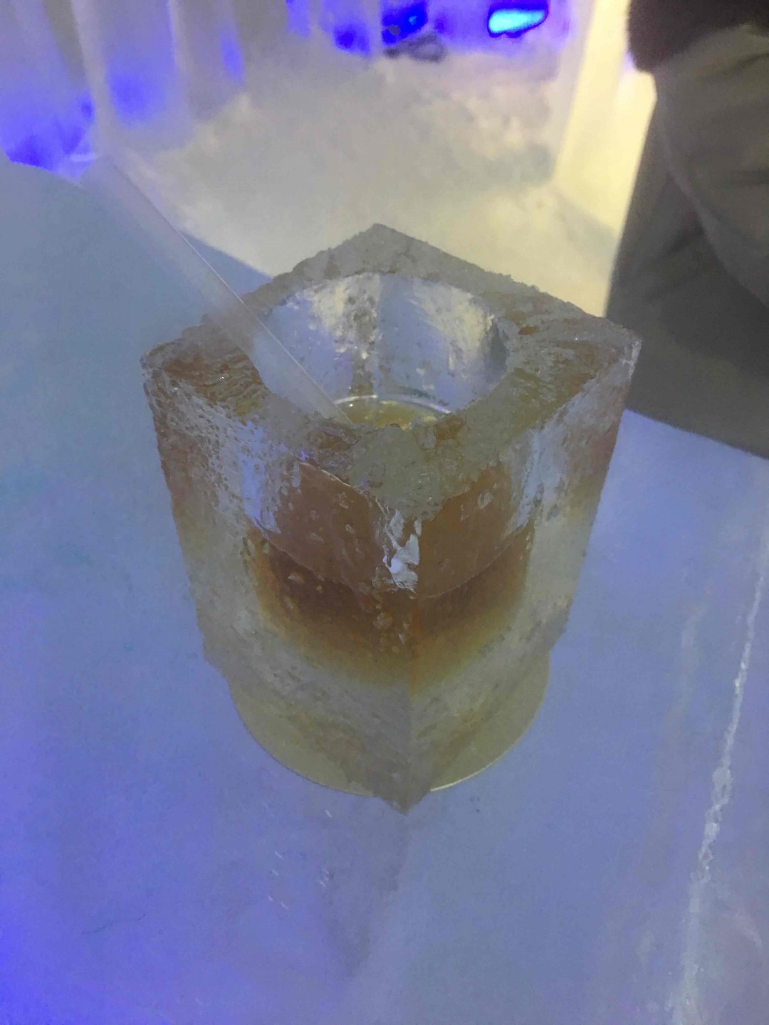 冰酒吧，第一杯