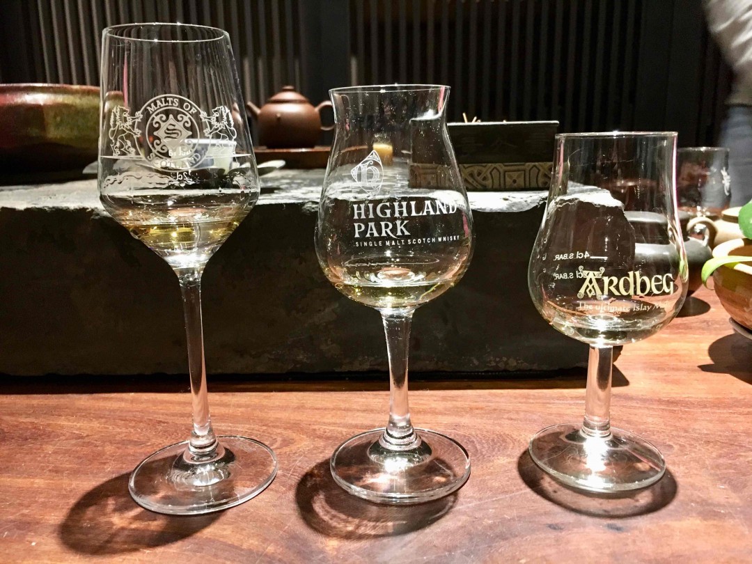 人生何处似樽前🥂