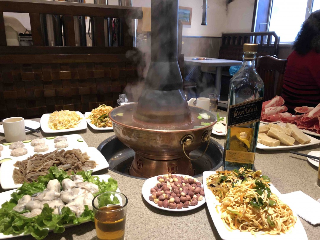 好友相聚 火锅吃嗨