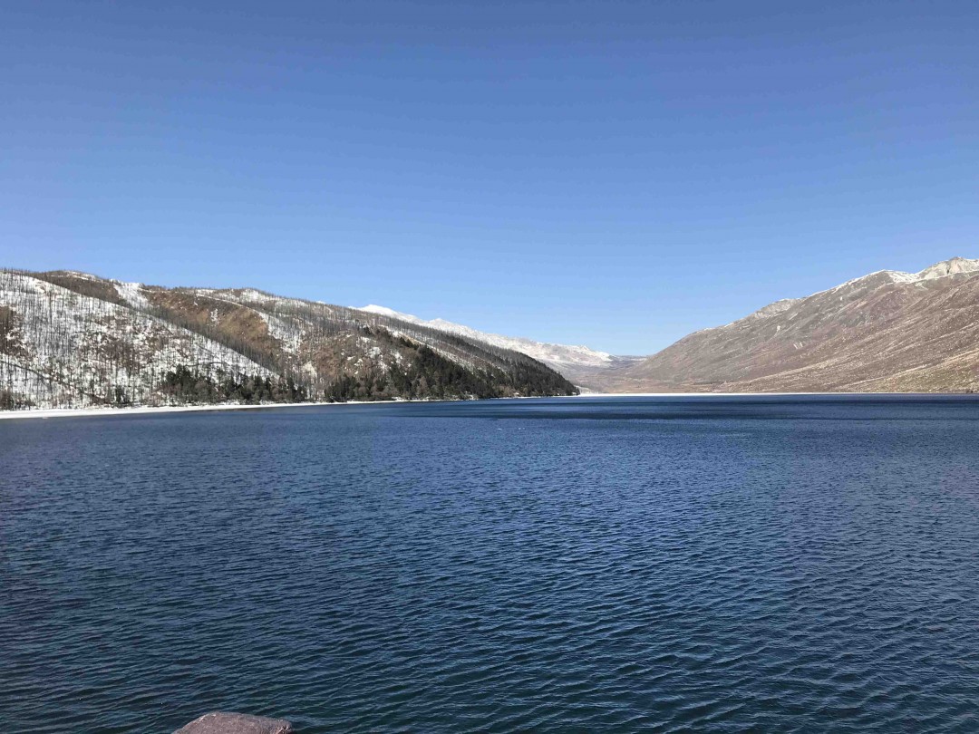 大美山河，共饮一杯