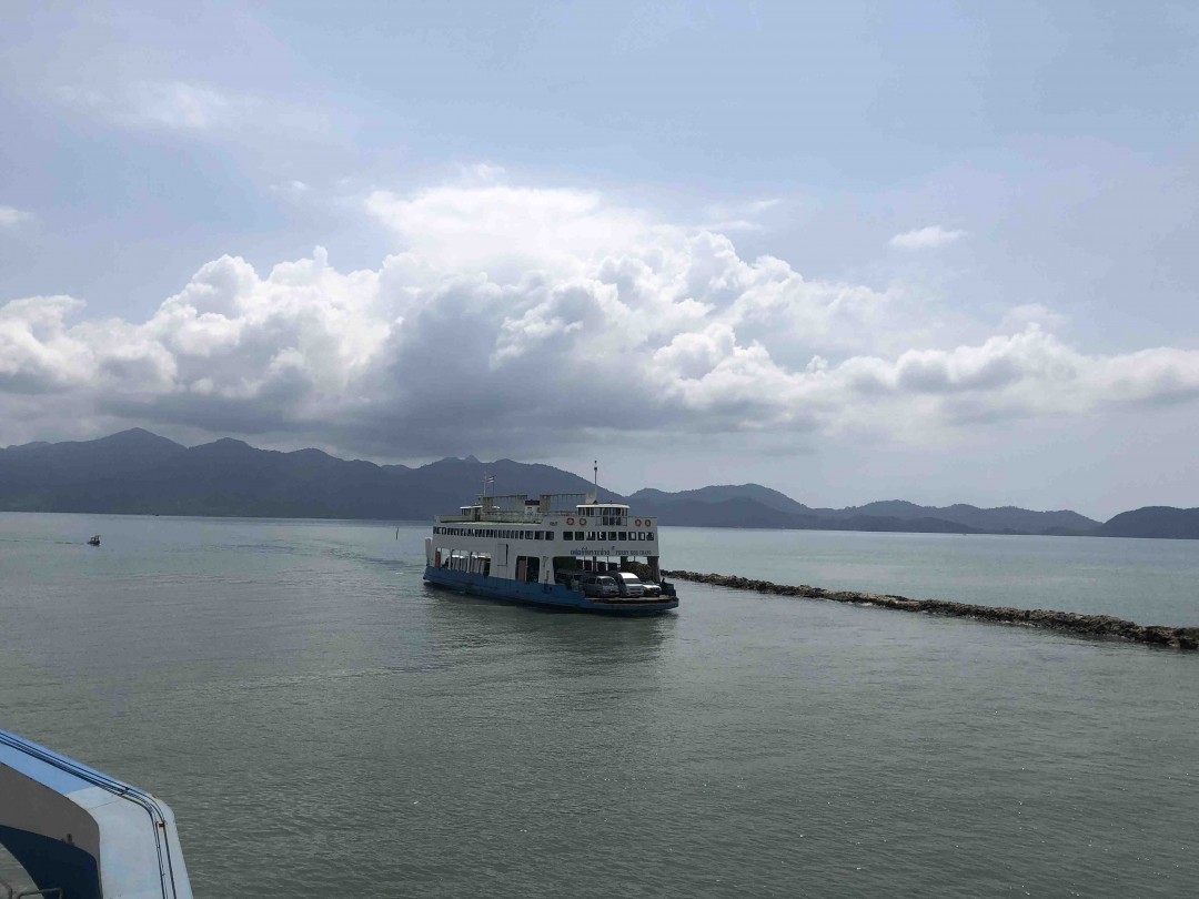 虽然没有好酒 但也算迎财神了