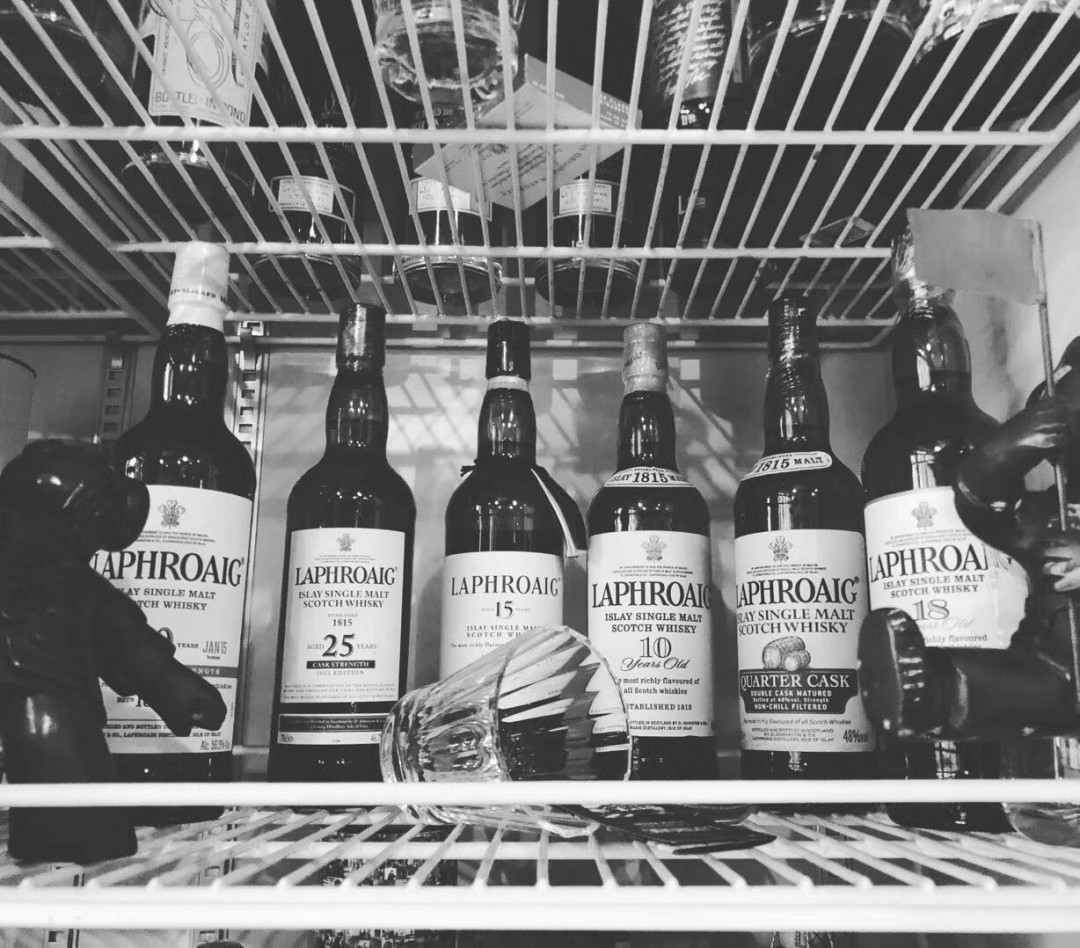 啤酒柜里的酒😁