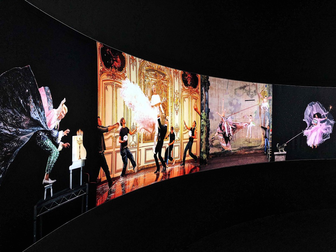 喝威士忌和衣服一样，都是时尚～没有气质的人，穿不出样子，喝不懂情怀。