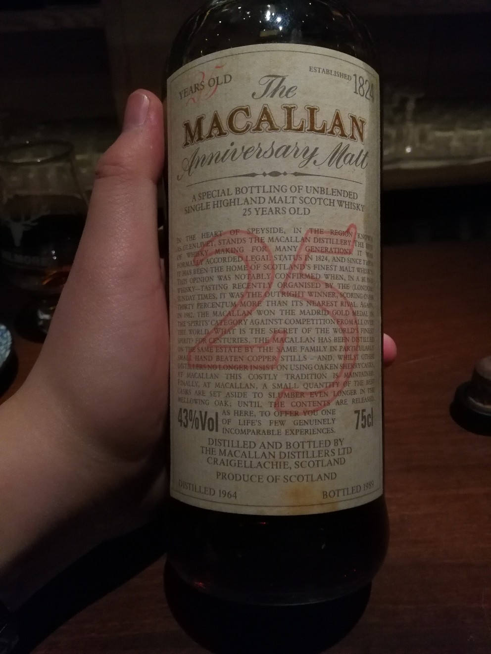 【爱喝威士忌的小孟】大年三十，开一瓶老酒爆个照