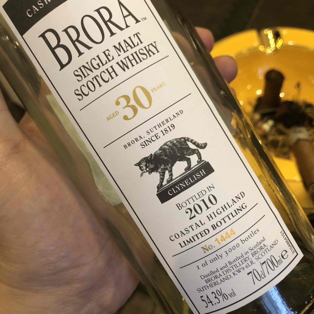 好久没发帖了，冒个泡。把最近喝的酒跟大家汇报一下<img src='https://sdata.whiskyworm.com/xcxpics/emoji_14.png' class='emoji' />