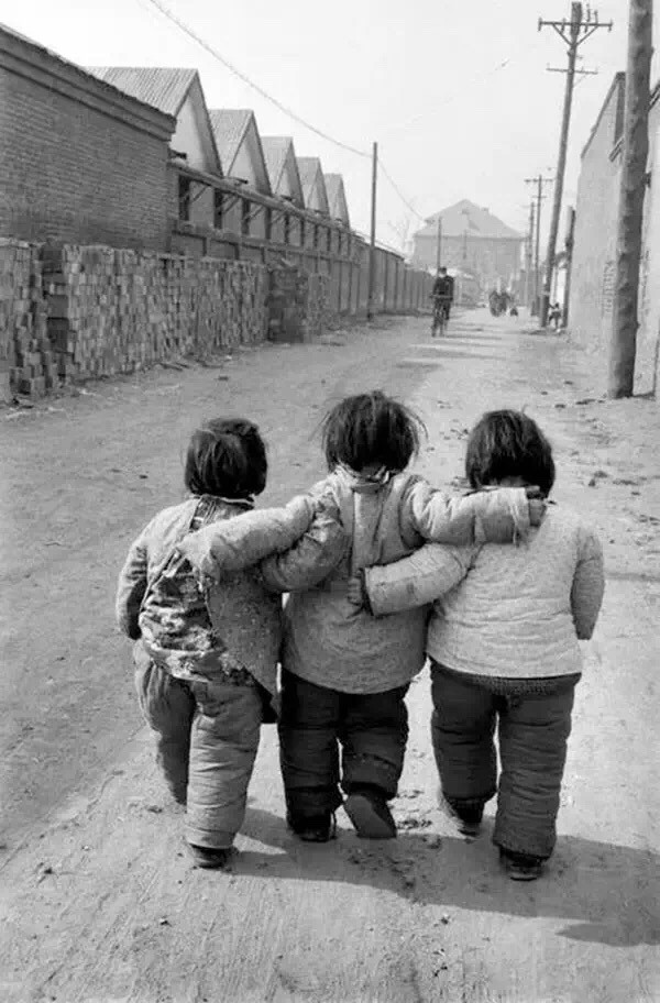 SHE：我不想、我不想、我不想长大！